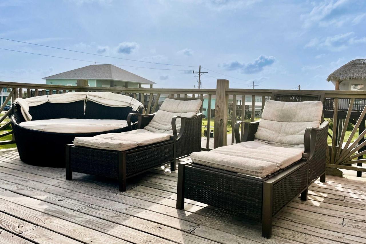 Chic Crystal Beach Escape With Deck - Walk To Beach! Bolivar Peninsula Exterior foto